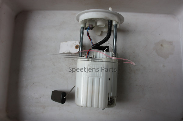 Karl A Fuel pump 1350756001-687925552-13591896-13515297